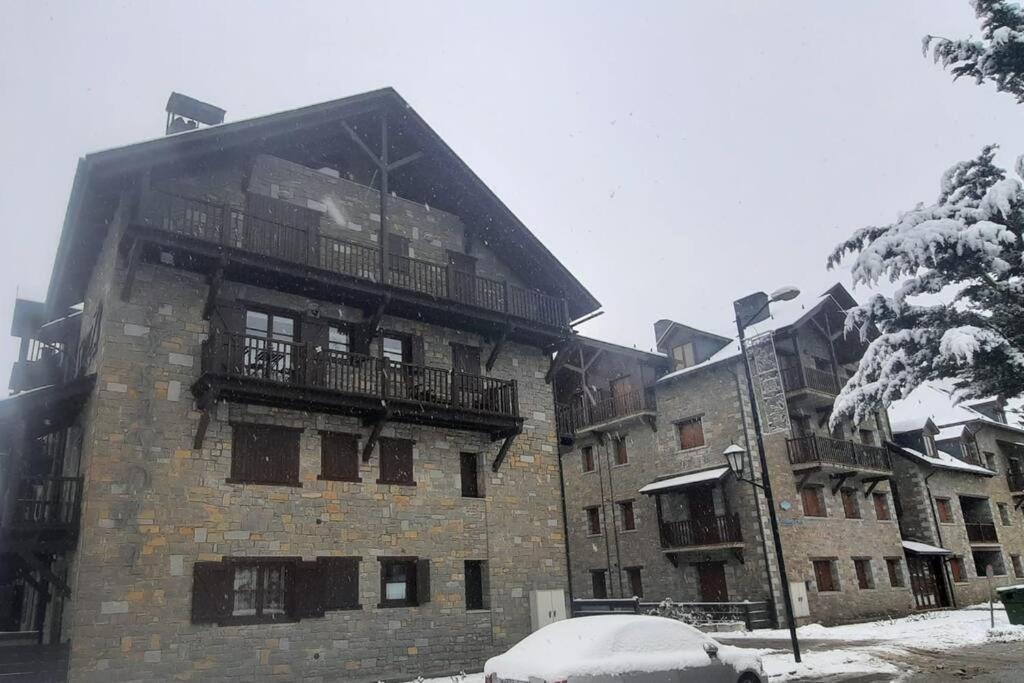 Apto. Edificio Lysandra, *